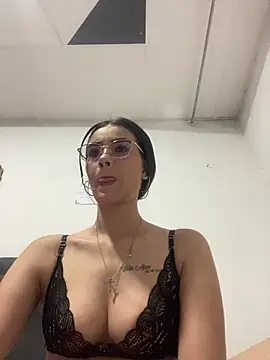 isabella-hot12 online show from March 2026 10:02:02 PM