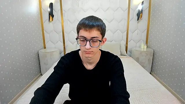 RonBevs online show from June 2026 07:41:01 PM