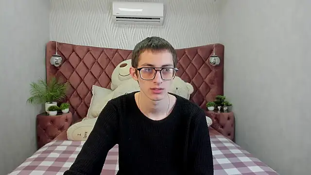 RonBevs online show from April 2026 07:42:01 PM