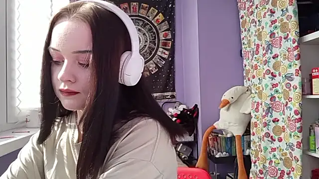 OneMomentPunch online show from March 2026 11:27:01 AM