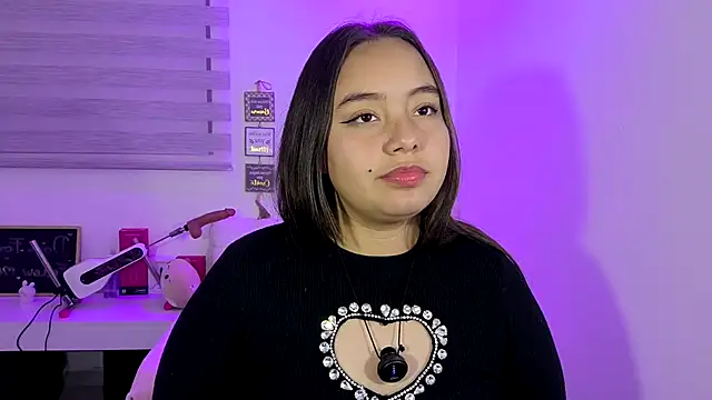 Snapshot of cherry_valeria chatting on June 2026 05:12:01 AM cherry valeria online show from June 2026 05:12:01 AM