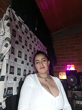 Alexandrina online show from November 2025 10:43:01 PM