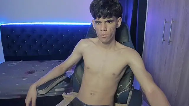 Josy 11 online show from April 2026 02:48:01 AM