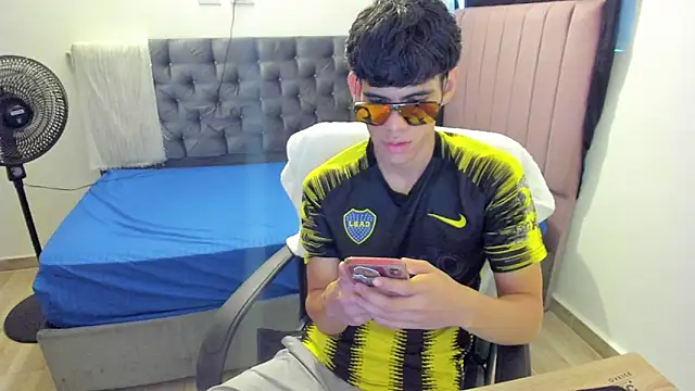 Josy 11 online show from March 2026 08:47:01 PM