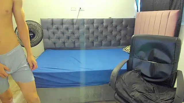 Josy 11 online show from March 2026 07:51:01 PM