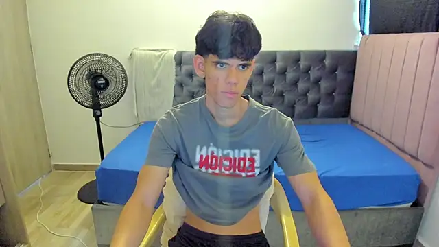 Josy 11 online show from March 2026 10:44:02 PM