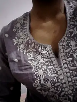 Tasty Cherry online show from April 2026 09:05:01 PM