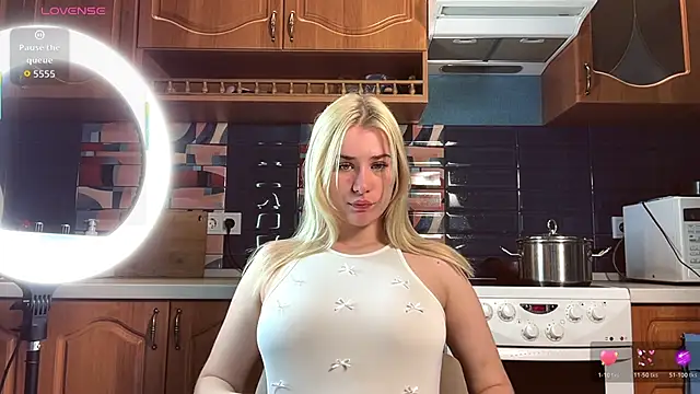 ivygenesis online show from April 2026 02:54:02 PM