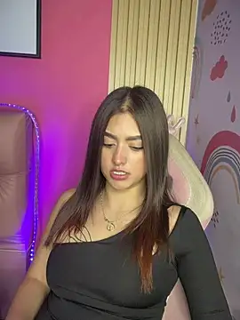 Snapshot of Dakota__LS chatting on April 2026 07:17:01 PM Dakota LS online show from April 2026 07:17:01 PM