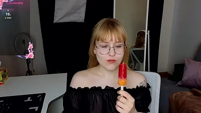 TheaQuill online show from March 2026 01:45:01 PM