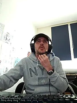 dufatcock online show from April 2026 12:21:02 PM