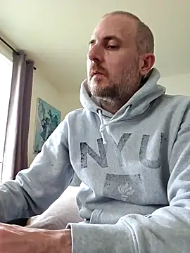 dufatcock online show from April 2026 02:25:02 PM