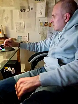 dufatcock online show from April 2026 07:15:02 AM