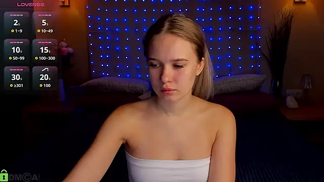Snapshot of Alice_Pleasance chatting on July 2026 01:08:01 AM Alice Pleasance online show from July 2026 01:08:01 AM