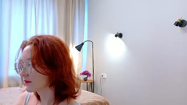 HoneyPetite online show from April 2026 03:35:01 AM