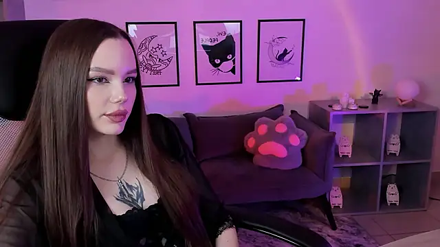 Bella  Hunters online show from March 2026 02:21:01 PM