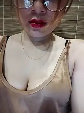candy flo online show from May 2026 07:39:01 PM