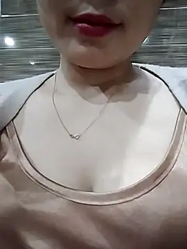 candy flo online show from May 2026 02:33:02 PM