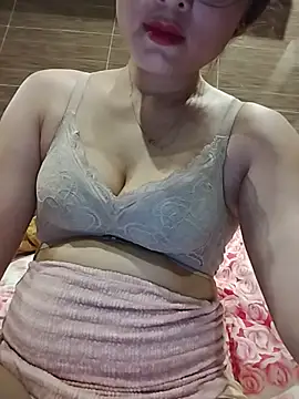 candy flo online show from May 2026 03:33:01 PM