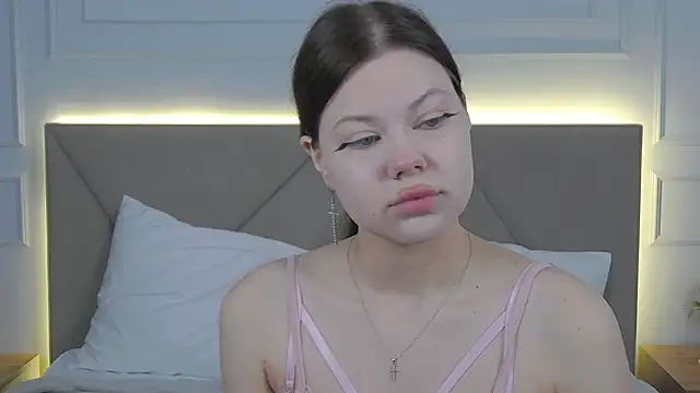 Sophie Rays online show from April 2026 04:02:02 AM