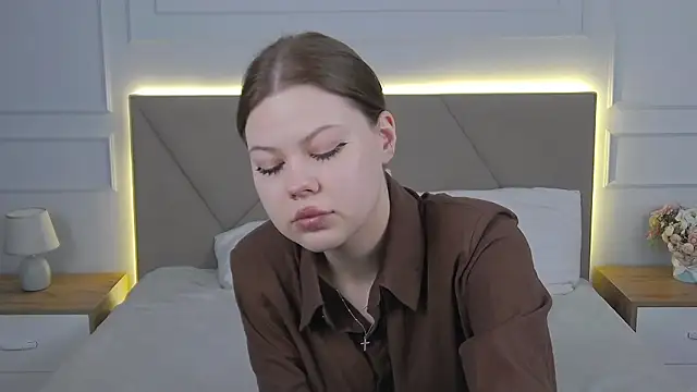 Sophie Rays online show from March 2026 01:48:02 PM