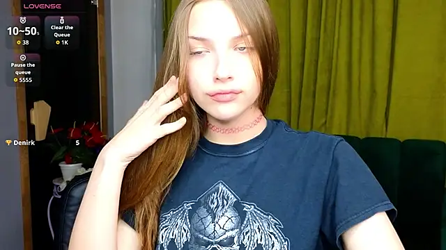 Snapshot of DariaAngels chatting on May 2026 05:48:01 PM DariaAngels online show from May 2026 05:48:01 PM
