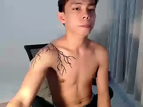 hottasianboy online show from May 2026 10:56:02 AM