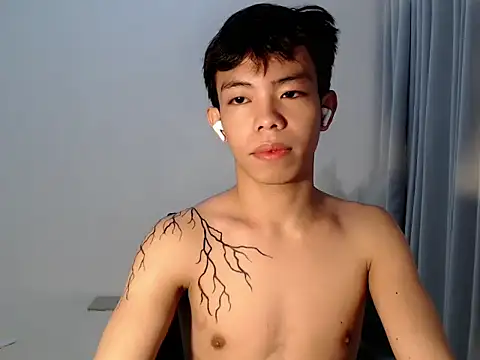 hottasianboy online show from May 2026 09:15:01 PM