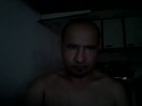 jhdiaz703 online show from March 2026 12:30:01 PM