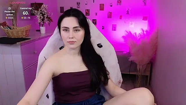 NoraLumi online show from June 2026 05:30:01 AM