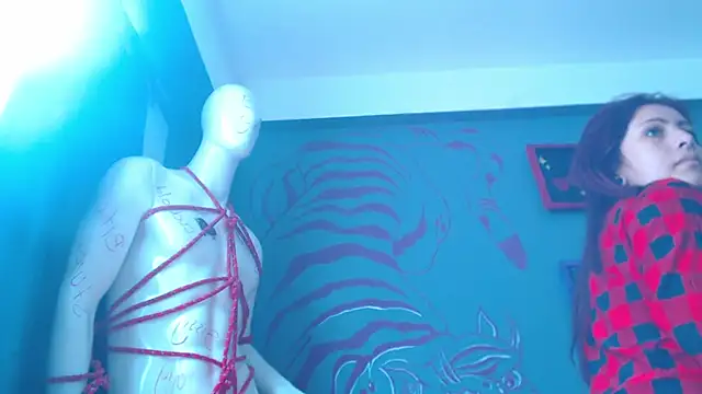 Regina Iris online show from May 2026 06:30:02 PM