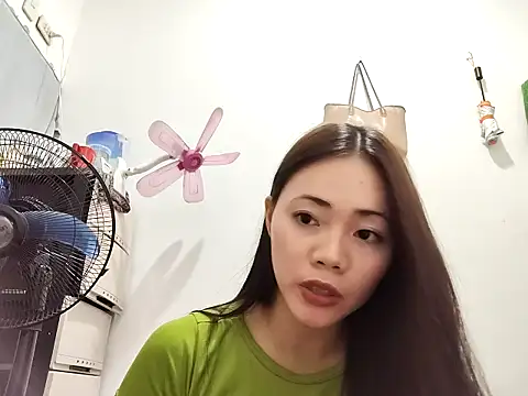 Stacyr online show from March 2026 03:38:02 PM