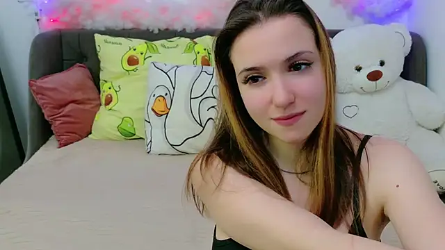 Snapshot of LeenMoonie chatting on April 2026 04:30:01 PM LeenMoonie online show from April 2026 04:30:01 PM