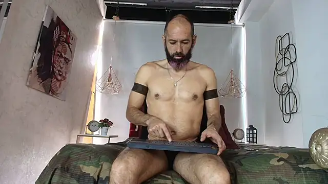 Jorge Perezz online show from May 2026 01:10:02 PM