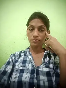 nidhiyadav00 online show from May 2026 01:43:02 AM