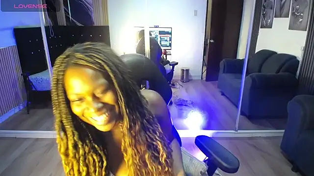 Ebony rizon online show from April 2026 01:24:01 PM