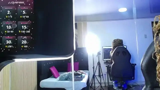 Ebony rizon online show from March 2026 01:33:01 PM