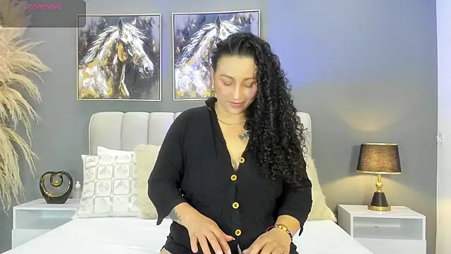 VaniaRouse online show from March 2026 02:26:01 PM