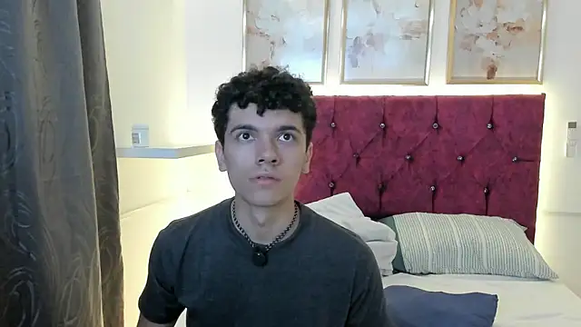 Noah Rodrigez online show from April 2026 11:49:02 PM