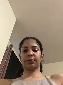 karlatiburcio online show from July 2026 04:09:01 PM