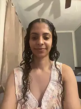 karlatiburcio online show from May 2026 12:47:02 AM