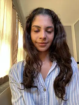 karlatiburcio online show from May 2026 05:53:01 PM