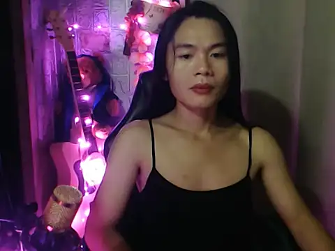 small 13 online show from April 2026 08:10:02 PM