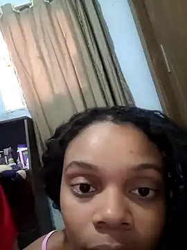 marialuiza2027 online show from March 2026 06:34:01 PM