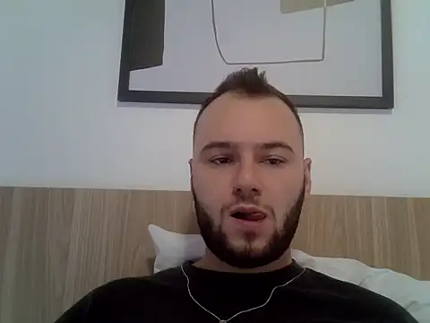 piazaocwb23 online show from May 2026 04:43:01 PM
