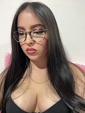 angel sweet v online show from April 2026 12:06:02 AM
