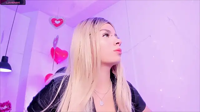 Im  sophie online show from April 2026 06:10:01 PM