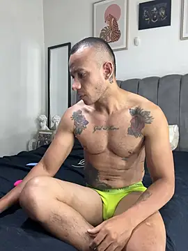 Jacobogrey online show from April 2026 07:07:02 PM