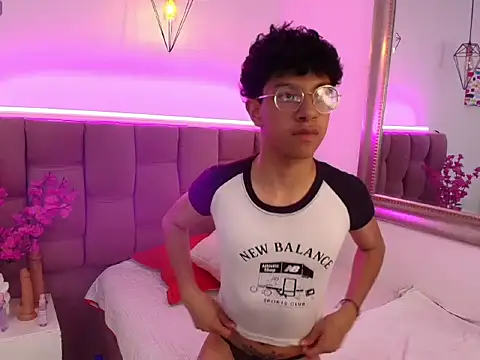 Athannya hot online show from March 2026 07:09:01 PM