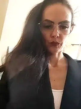 pimentinha02 online show from April 2026 01:45:01 PM